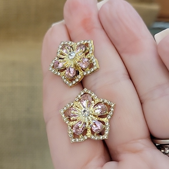 Crystal Flower Brilliant Shimmer Earrings, S925 posts - Picture 1 of 6